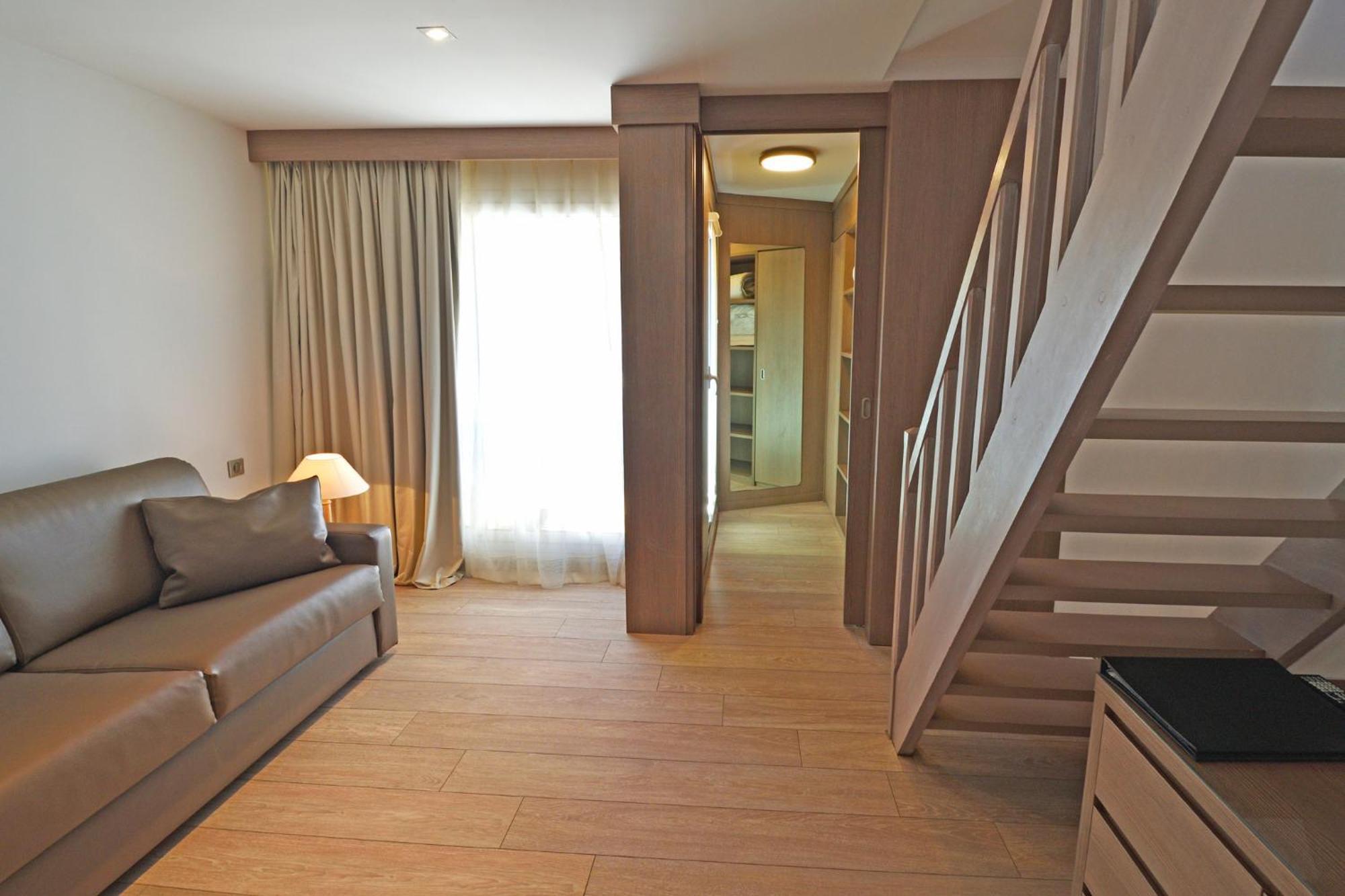 Hotel Le Rocher Calvi  Bagian luar foto