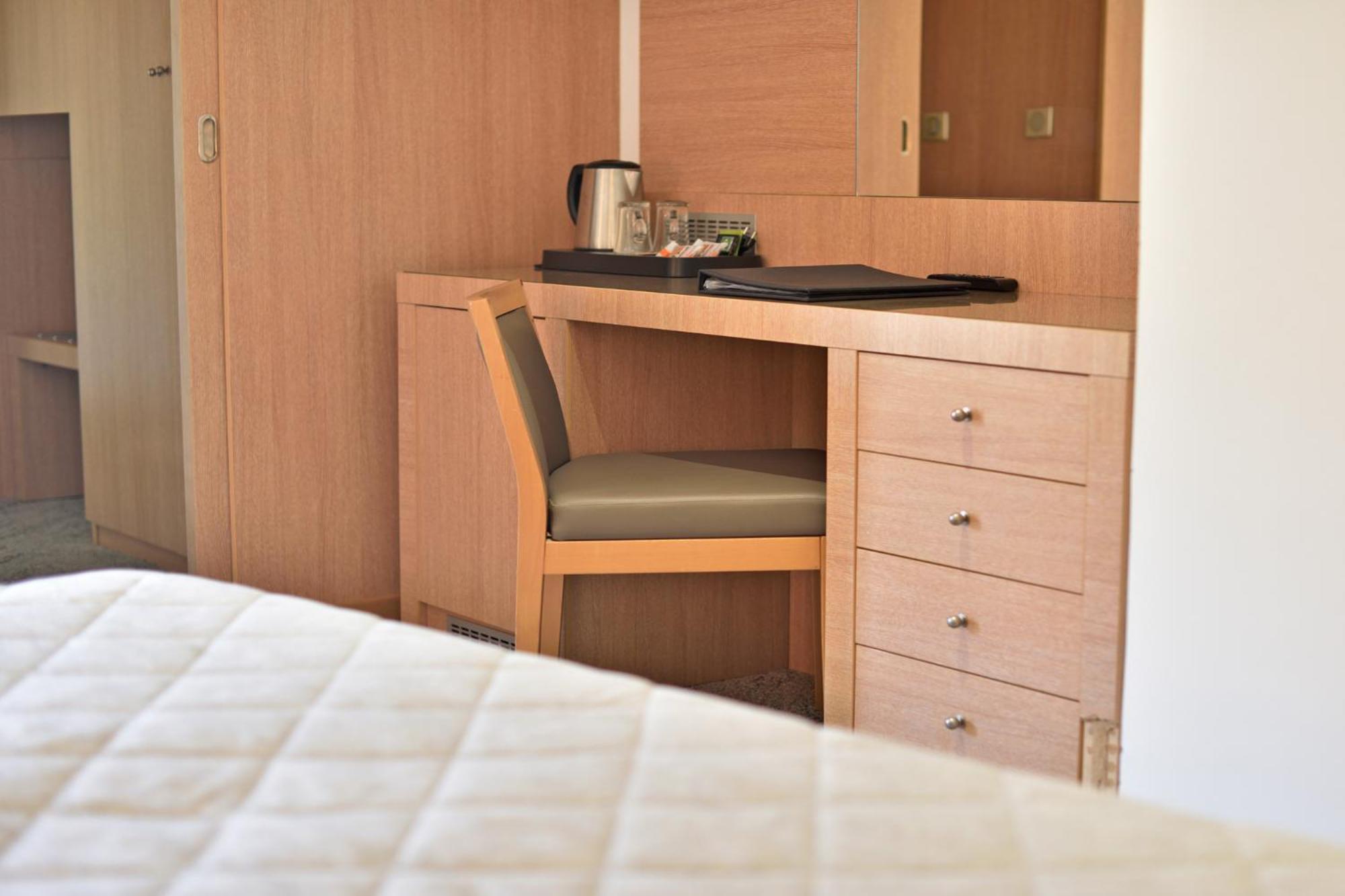 Hotel Le Rocher Calvi  Bagian luar foto