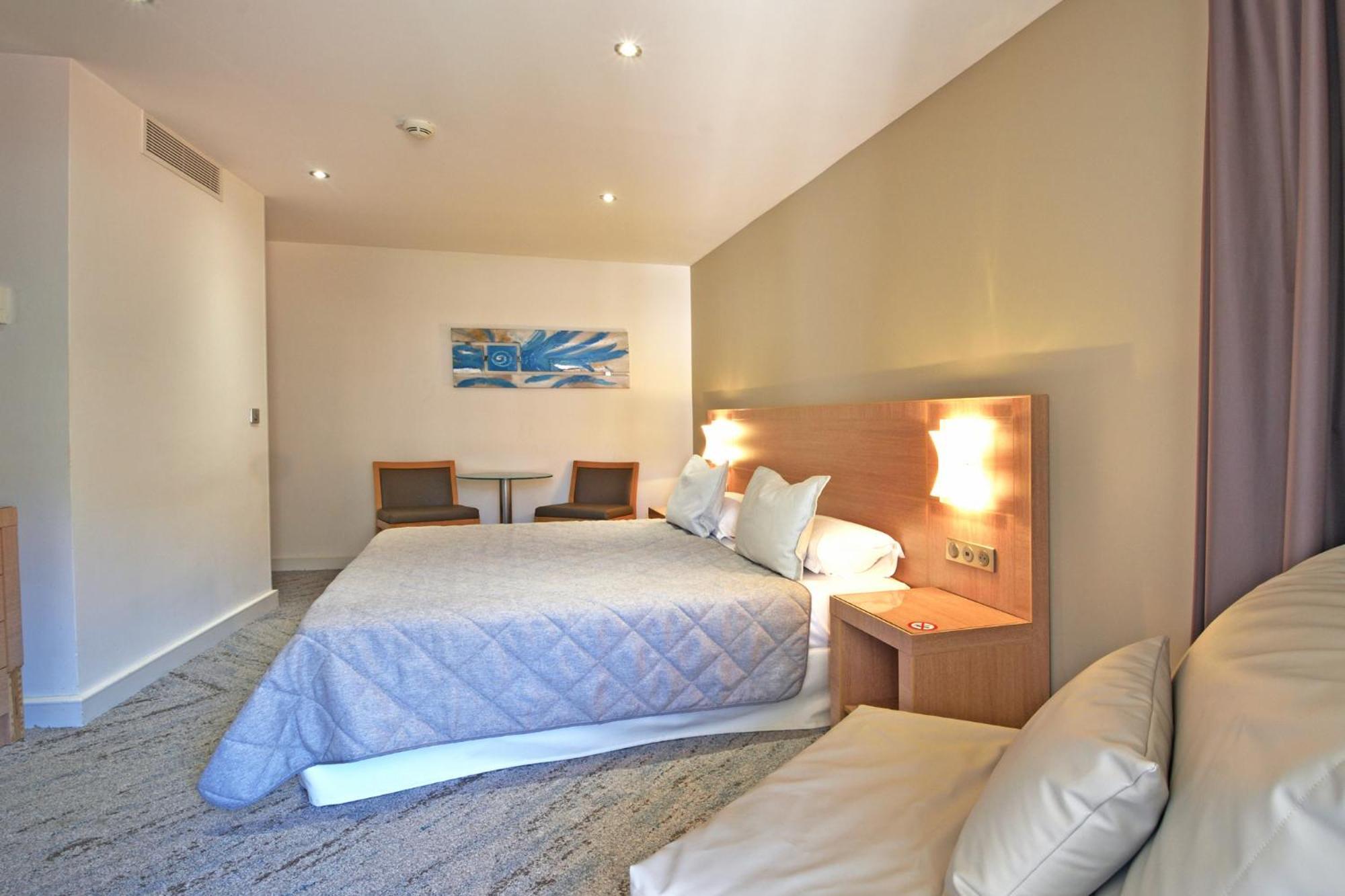 Hotel Le Rocher Calvi  Bagian luar foto