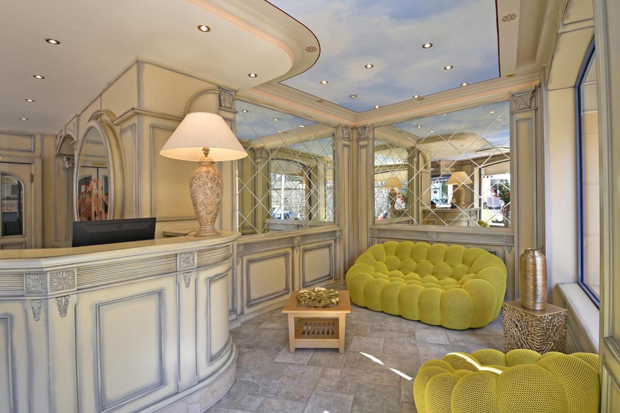 Hotel Le Rocher Calvi  Bagian luar foto