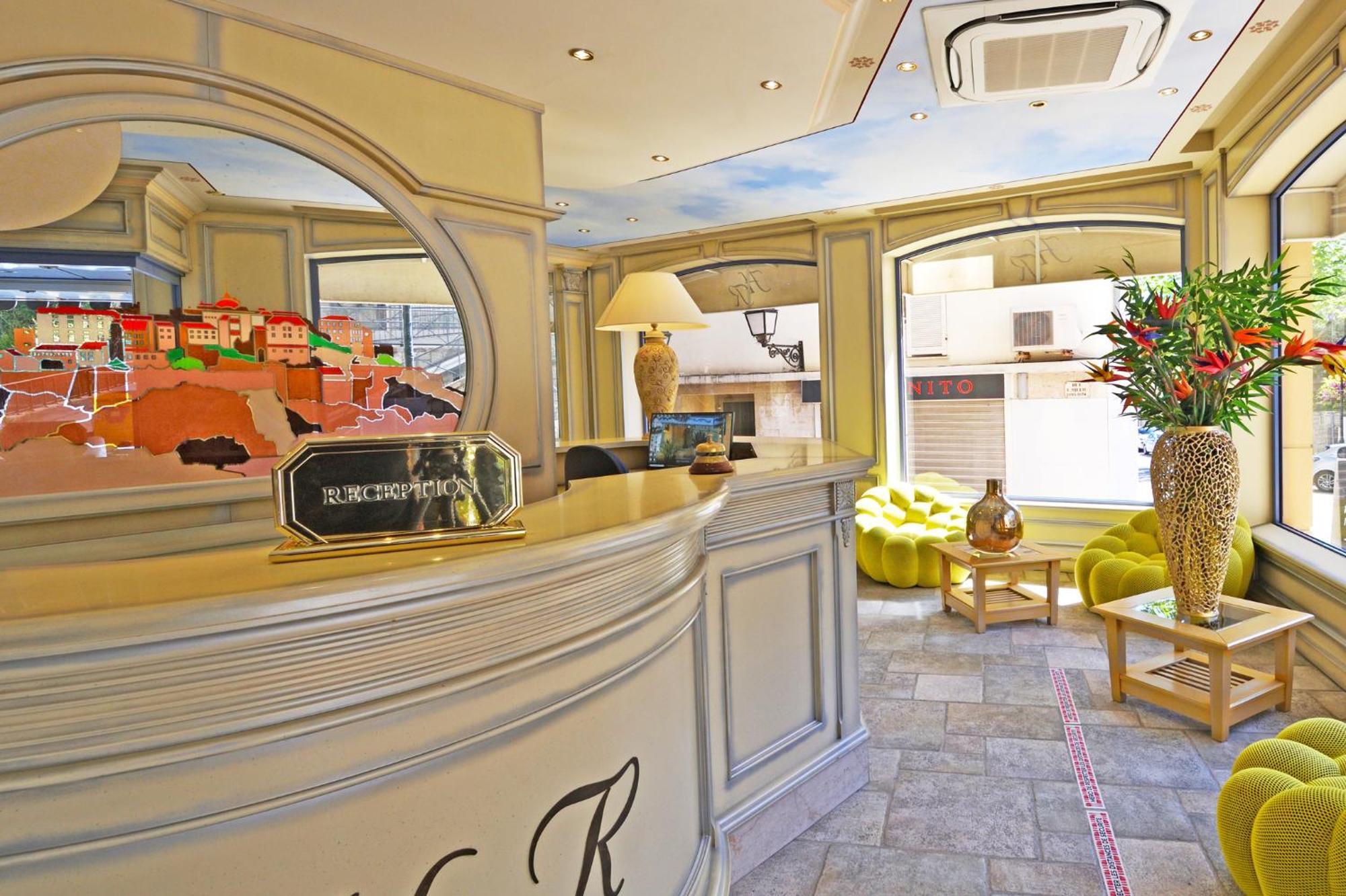 Hotel Le Rocher Calvi  Bagian luar foto