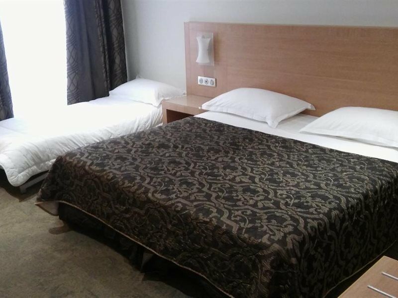 Hotel Le Rocher Calvi  Bagian luar foto